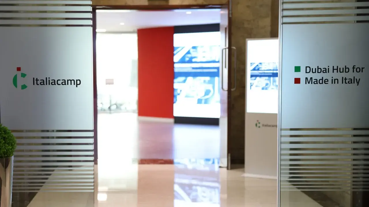 Ingresso di "Italiacamp", Dubai Hub for Made in Italy. Opportunità di carriera per aziende italiane a Dubai che assumono.