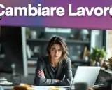 Donna pensierosa davanti a un laptop, con la scritta "Cambiare Lavoro" in alto. È ora di valutare perchè cambiare lavoro.