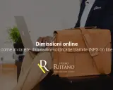 Uomo con laptop e borsa in pelle impara come dare le dimissioni online tramite INPS.