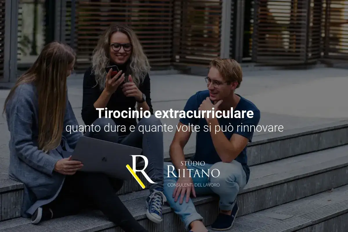 Giovani discutono di tirocinio extracurriculare, durata e rinnovi. Studio Riitano, consulenti del lavoro.
