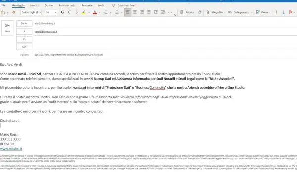 Email di Mario Rossi a Avv. Verdi per fissare un appuntamento. Le frasi di presentazione evidenziano i servizi di Backup Dati e Sicurezza Informatica offerti da Rossi Srl.